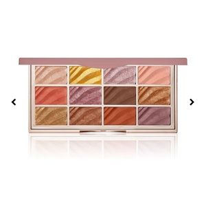 Highly Pigmented Eyeshadow Palette!